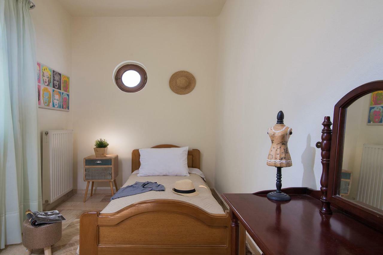 Oniropetra Luxury Suites Armakha Ngoại thất bức ảnh